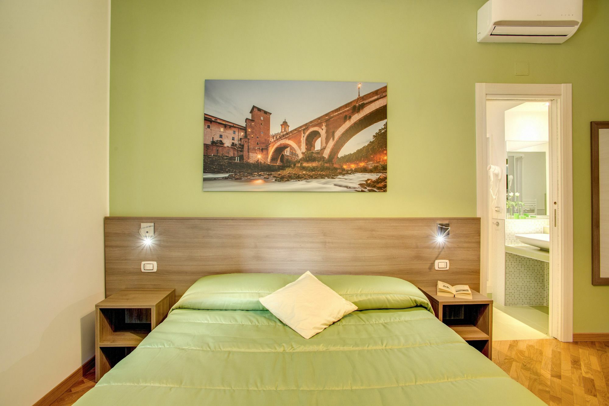 Vatican Rooms Cipro Rom Exterior foto